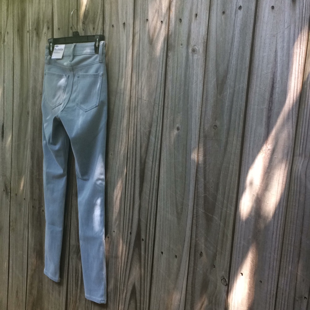 Light wash blue Old Navy pants - Picture 7 of 7